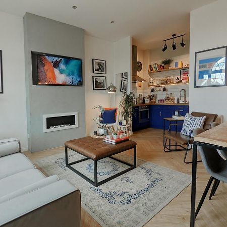 Spacious, Mid-Century 1 Bedroom Apartment Quedgeley Exteriér fotografie